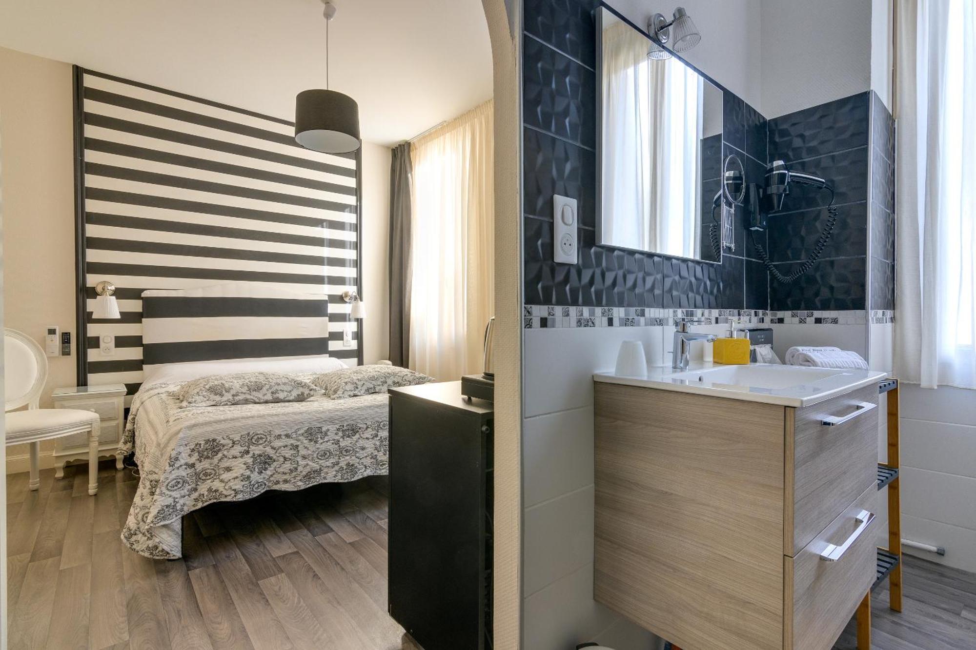 Hotel Henri IV Tarbes Zewnętrze zdjęcie