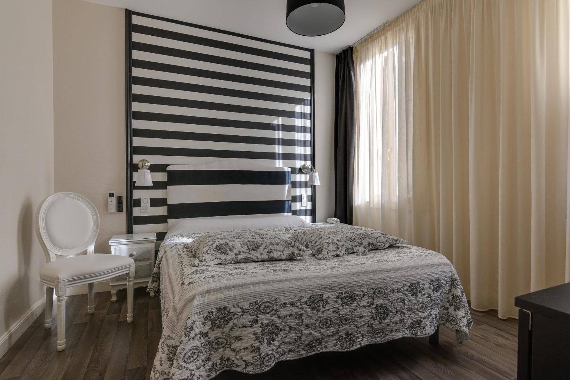 Hotel Henri IV Tarbes Zewnętrze zdjęcie